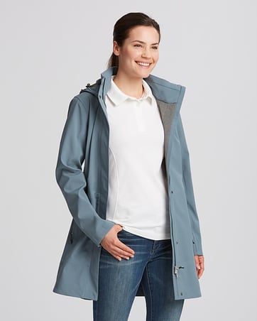 woman wearing long jacket