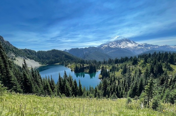 A gorgeous lake in the summer at Mount Rainier National Park